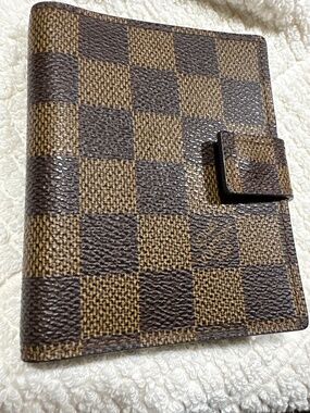 Louis Vuitton Damier ebene card case/ authentic